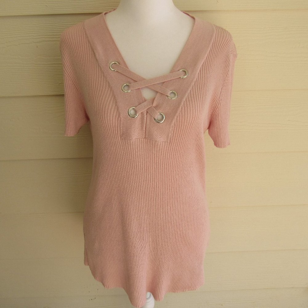 NWOT crisscross front eyelet top